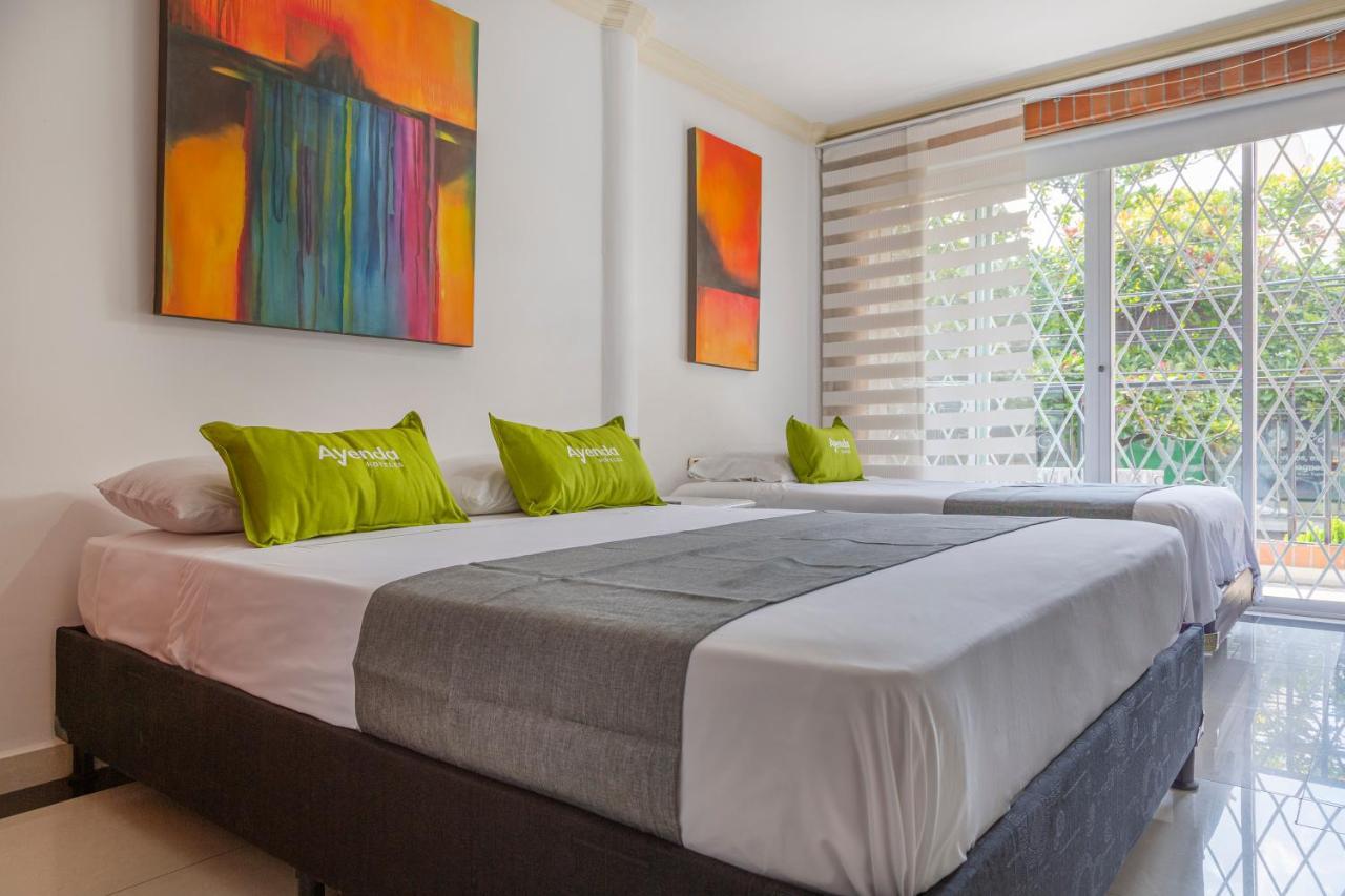 Hotel Boutique Laureles Home - Ayenda 1258 (Adults Only) Меделин Екстериор снимка