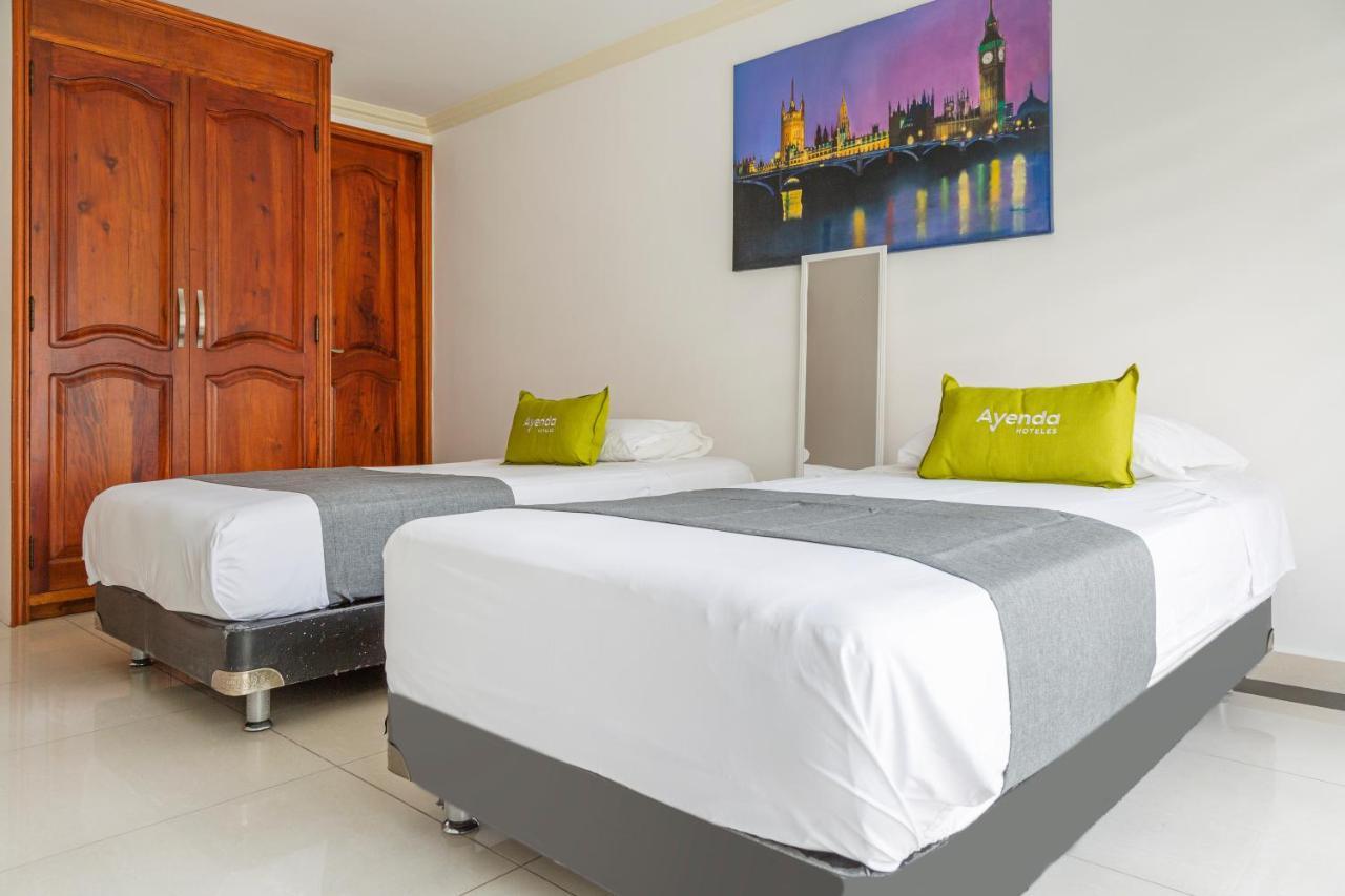 Hotel Boutique Laureles Home - Ayenda 1258 (Adults Only) Меделин Екстериор снимка