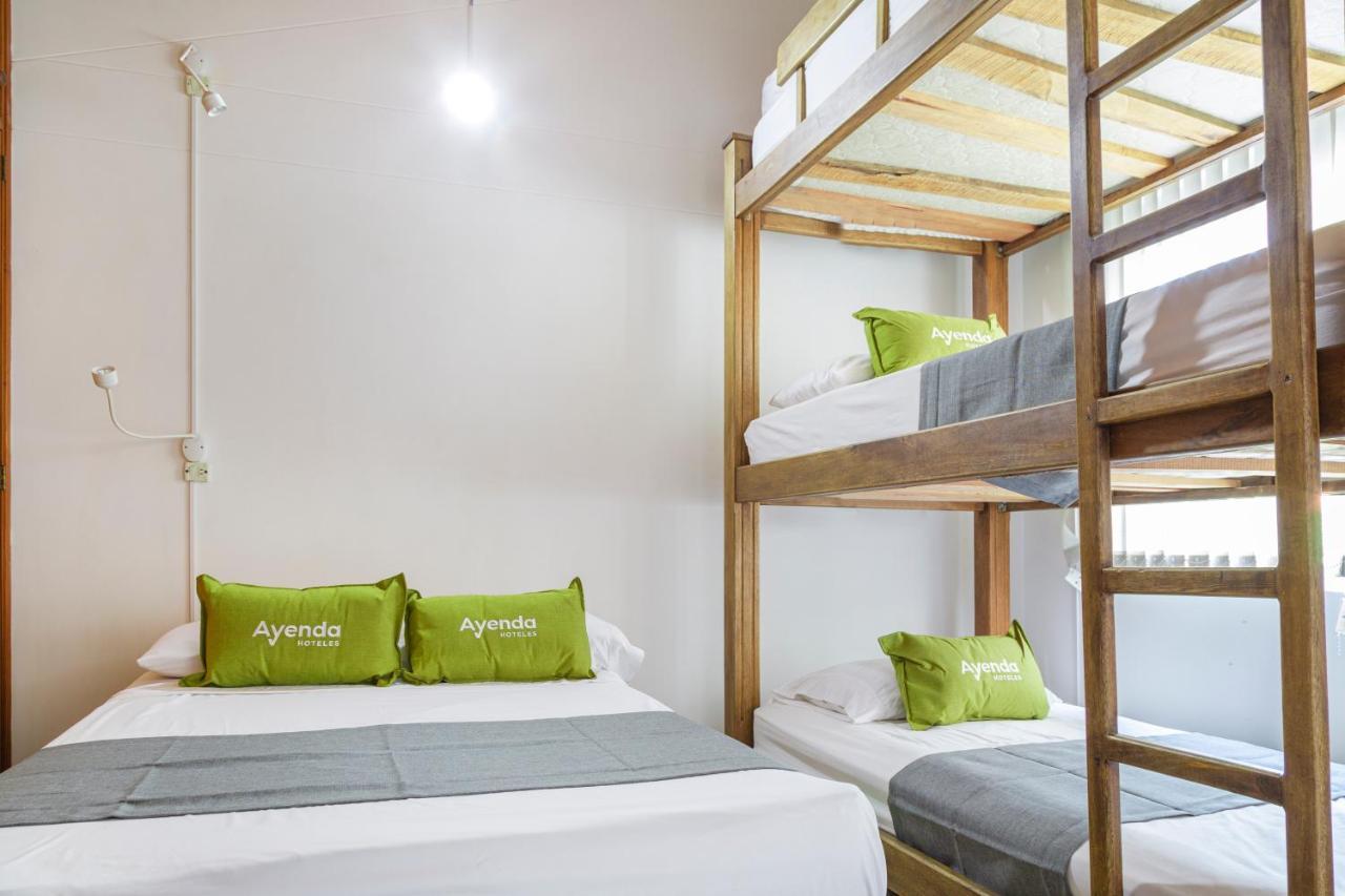 Hotel Boutique Laureles Home - Ayenda 1258 (Adults Only) Меделин Екстериор снимка